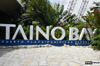 Taino Bay 